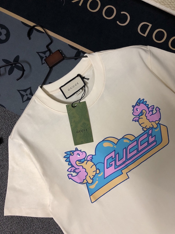 ブランドTシャツ背面デザイン